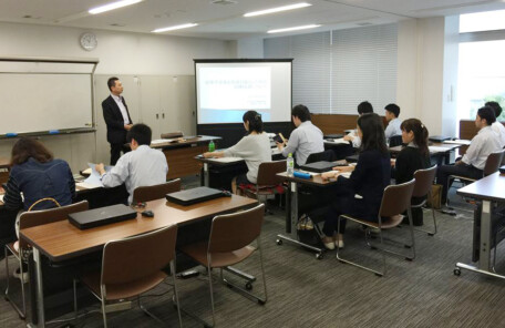 創業予定者を指導対象としたときの記帳指導について」と題して、東京都商工会連合会職員向け勉強会の講師を行いました。